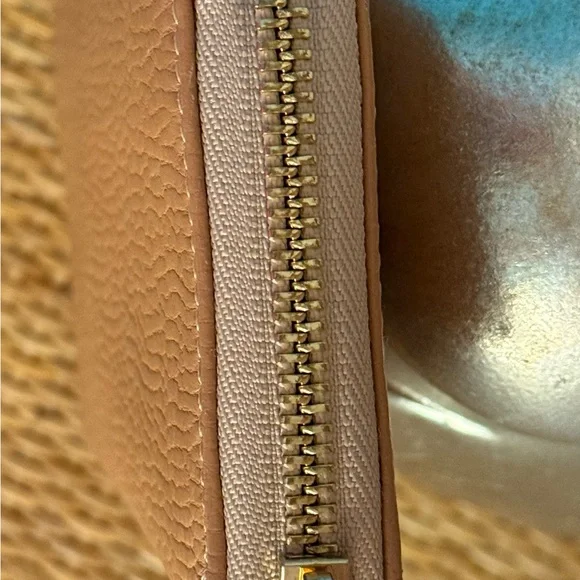 CHLOE Pink Leather Pink&Gold Ribbon Bow Zip Around Clutch Wallet w/Dust Bag &Box - Picture 5 of 14